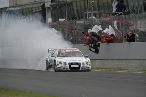 Glæde hos Tom Kristensen og Audi efter årets første sejr